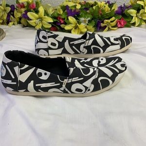 Toms Canvas Slip on